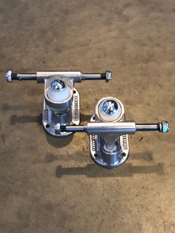 Skateboard Trucks With Elite Engineering-THE HEATED WHEEL - POLARIZER TRUCKS