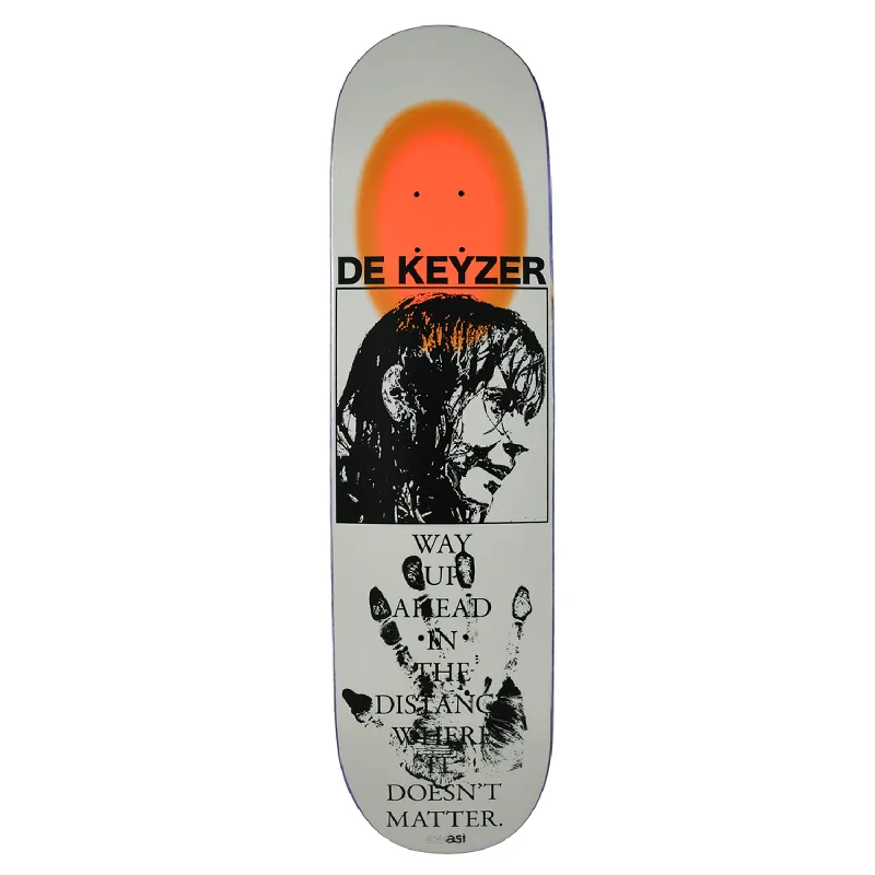 Skateboard with Ultra Durable Deck-Quasi - 8.125" de Keyzer 'Distance'